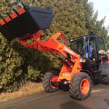 kolovy nakladač, kloubový nakladač, wheel loader CRONIMO CR25