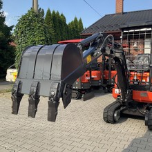 BAGR XN20 CRONA, xiniu, rhinoceros, excavator