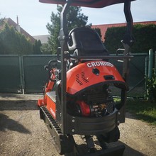 shingled mini excavator, excavator, excavator, mini excavator, micro excavator undercut, cronimo mini excavator, belt mini excavators