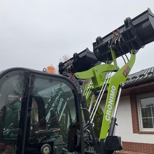wheel loaders
