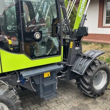 wheel loaders