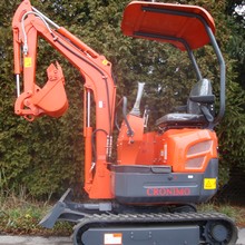 MINI EXCAVATOR CR16