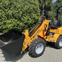 Kloubový nakladač CR180, mininakladač